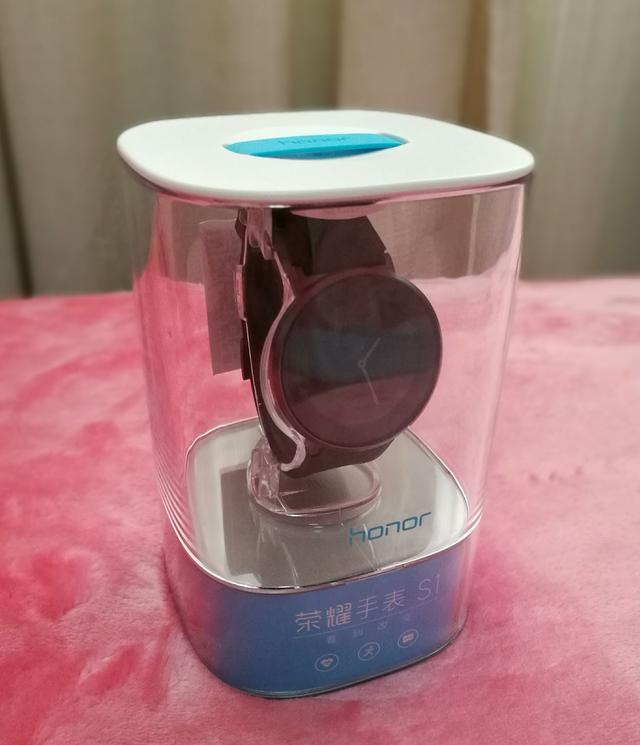 华为荣耀s1(华为荣耀手表S1开箱上手)