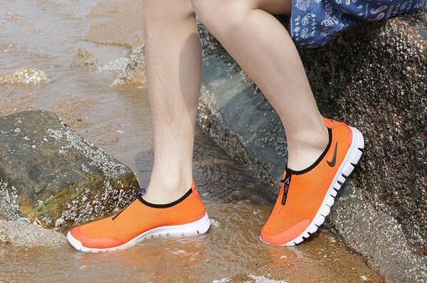 微商鞋子宣传语(微商的犀利营销手段，朋友圈里的名牌鞋大揭秘！)