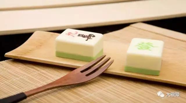 网上棋牌开挂先试用再购买(一个程序员的自述：千万别被手机棋牌游戏外挂辅助骗局引诱，这里面的水很深！)