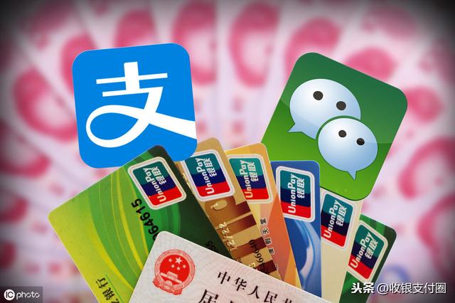 银行卡转微信转账要手续费吗(微信提现为什么要收提现费？而银行卡转钱到微信却是免费？)