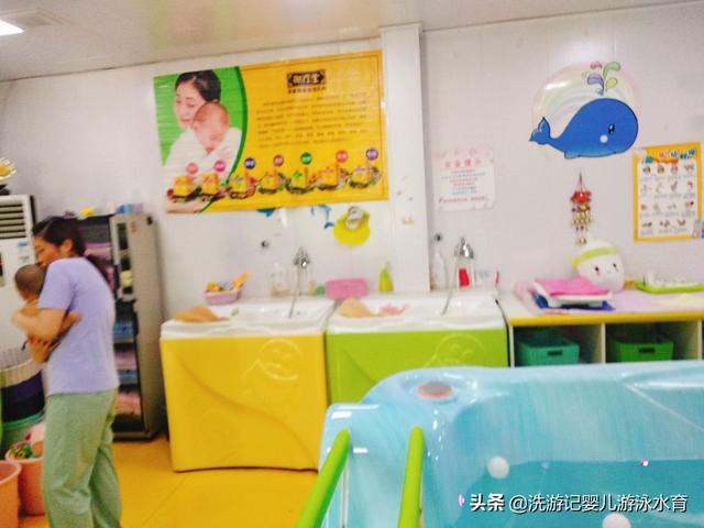开一家婴儿游泳馆需要多少资金(婴儿游泳馆投资费用分析：开一家婴儿游泳馆需要怎么做？)