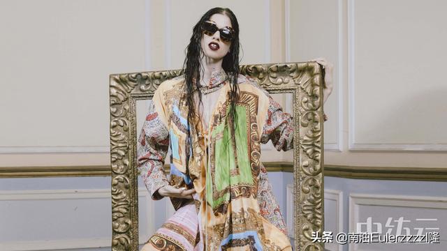 女装专题页(2022女装设计专题：行走的朋克使者)