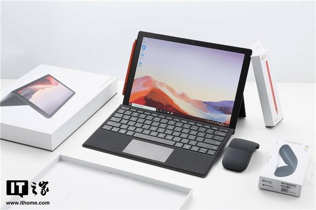 surface 电话(微软Surface Pro 7详细评测：仍旧是最好的二合一平板电脑)