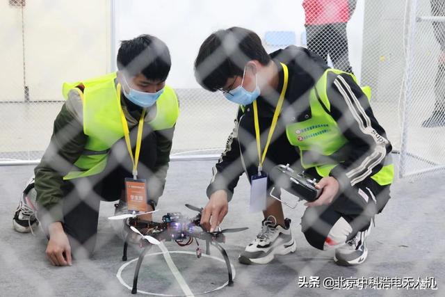 一加x证书查询(1+X证书是什么？它是怎么来的？)