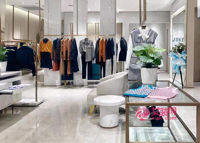 网店女装代理加盟(2022年女装加盟开店如何避免品牌加盟骗局 要注意什么)