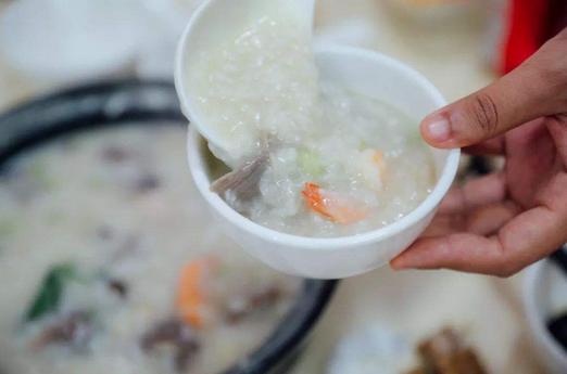 早餐店卖什么好(这5个早餐项目操作简单，利润高！不需要帮手，一个人就能做)