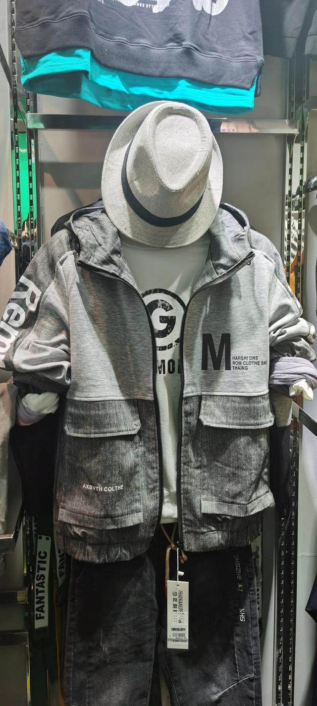 女装拿货50卖多少合适(今天给大家透明下服装拿货成本)