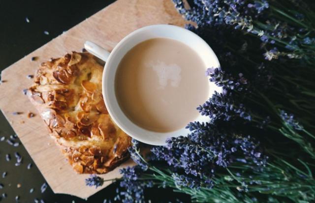 自己开一家奶茶店要多少钱(开一家奶茶店要多少钱？这些开店预算一定要提前了解清楚)