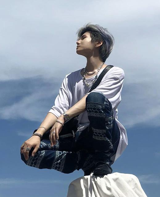 整形前后对比(韩国男星晒整容前后对比，差距太大很惊人，被指最新照鼻尖像有坑)