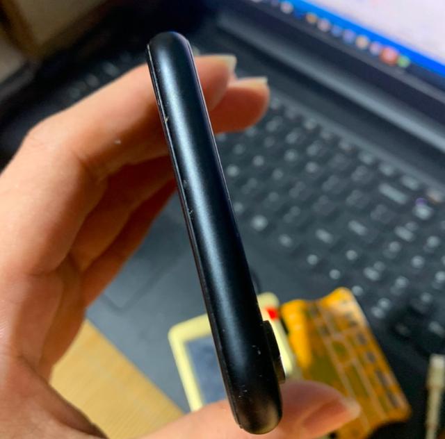 淘宝买苹果手机可靠吗(某宝入手iPhoneXR，验机报告全绿却是翻新机！已有多人被骗)