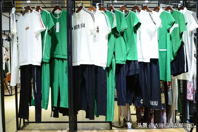 广东服装厂家直接拿货(广州品牌折扣女装哪里进货最便宜？)