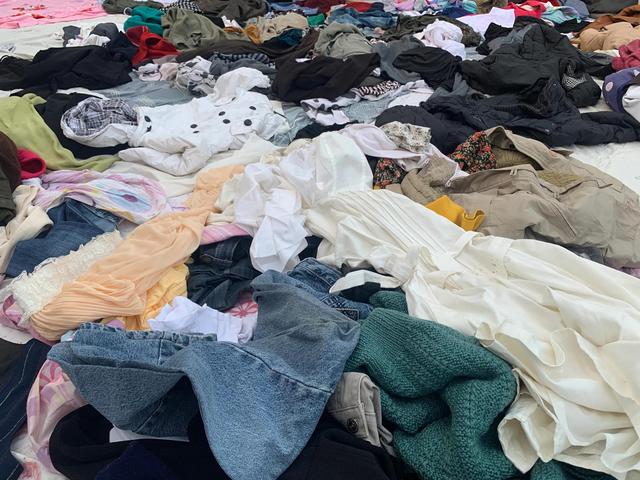 回收旧衣服生意靠谱吗贴吧(“旧衣服回收”全都是套路，真心不好做)