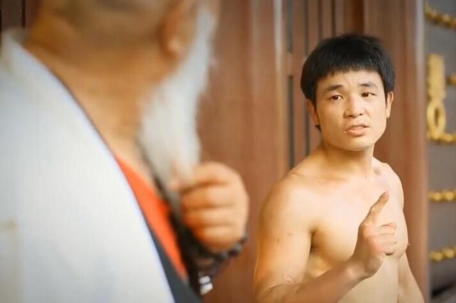 攻守道飞龙(当代李小龙拍新版功守道目标超越成龙，直言：感恩未来老婆秦岚)