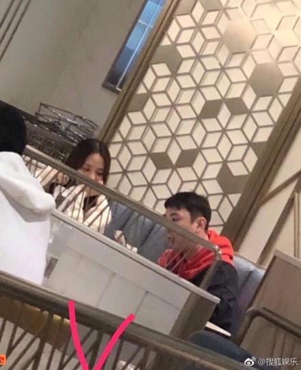 焦可欣(王思聪又换女友？网友：眼光更差了！但这个网红是他怎么都追不到)