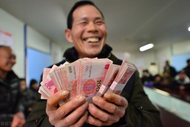 学点啥技术好兼职(普通人40岁学这几个手艺，学会之后年入十几万)