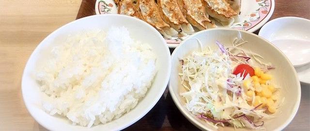 日本饺子配米饭(吃饺子配米饭？日本人奇怪的饮食)
