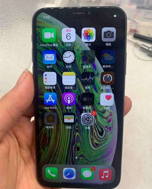 苹果怎么查是否翻新机(iPhone翻新机到底有多难辨认？网友用了几个月才发现翻车了)