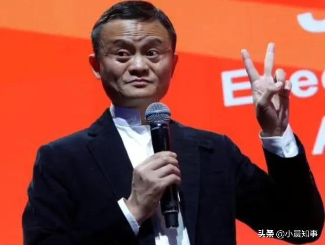 余额宝10000元一年收益多少(把10000元放进余额宝，一年后支付宝会给多少利息？你计算过吗？)