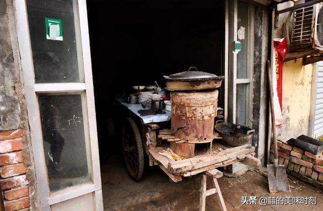 手工活150一天在家做附近的加工活东明县(山东东明的街边小店，5代人纯手工做凉粉120年，还是小时候的味道)