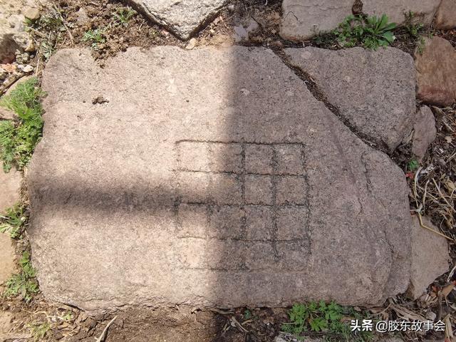 民间游戏棋类(“走五子”这种棋类游戏，过去在烟台乡村相当流行)