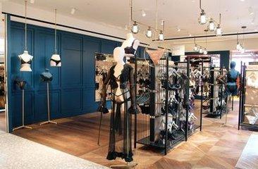 内衣店利润率(80后小伙开店卖内衣，现年入百万，他做了什么？)