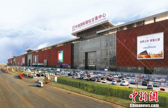 白沟小商品市场都有卖啥的(访白沟之变：从“地摊式叫卖”到“大数据卖全球”)