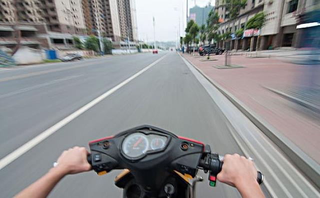 快递员收入怎么算(快递员月薪高达16万！他们是怎么工作的？)