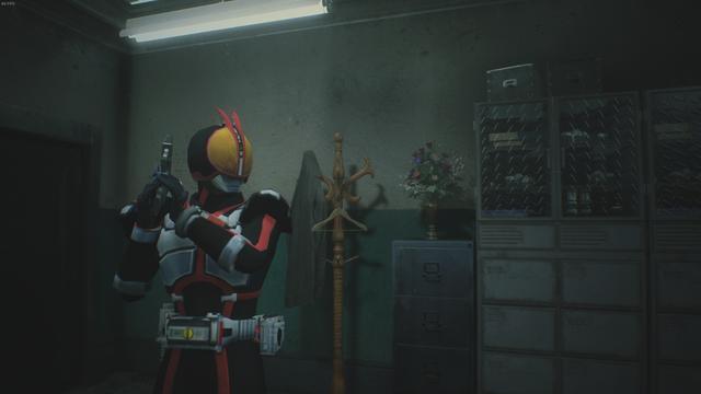 我的世界假面骑士模组怎么变身(《生化危机2：重制版》新Mod 里昂变身假面骑士)