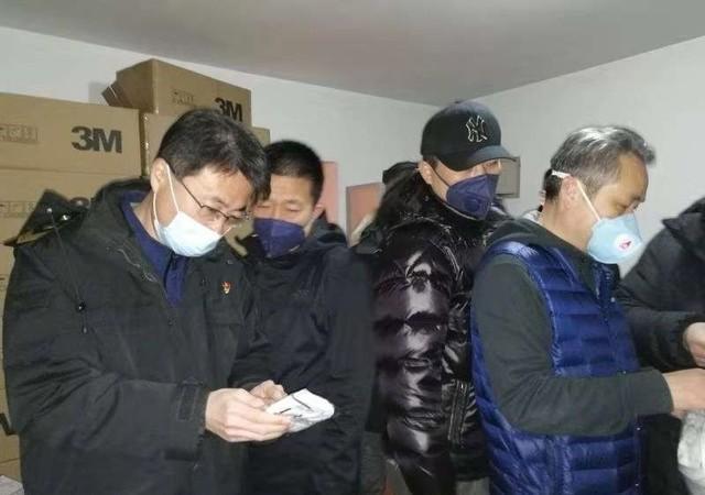 12315官网查询商品真伪(高价买来的口罩竟是假的？三招教你如何辨真伪)