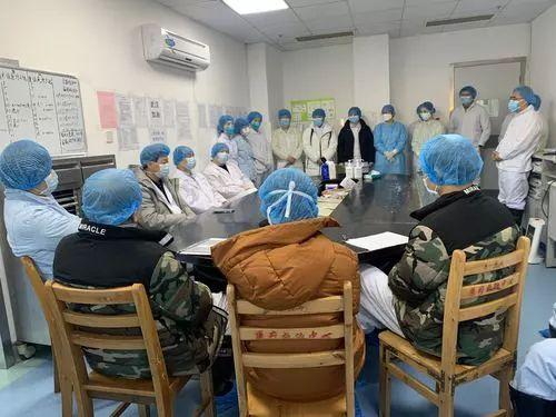 富瑞德医用N95口罩怎么样(战“疫”日记：缺N95口罩，我们想了这个办法)