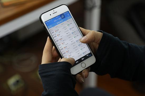 现在火车票可以提前多少天买(2021年春运火车票12月30日开售 12306售票时间提前至5点 购票日历赶紧收藏)