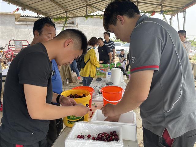 顺丰快递农村送货上门(新闻纵深｜快递进村，如何打通“最后一公里”)