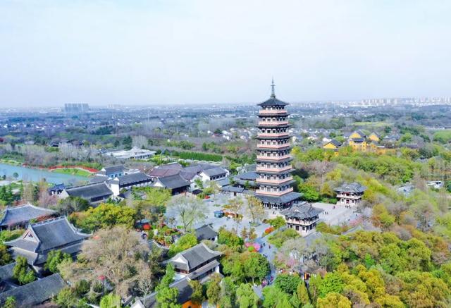 扬州内衣模特招聘(女技师月薪1万多，搓背20多年！扬州旅行没去搓背馆算是白去了)