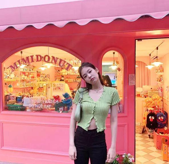 玩具店名字大全特色有创意(Jennie、Lisa纷纷打卡的粉丝复古玩具店，到底什么来头)
