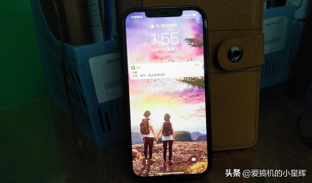 苹果手机怎么隐藏微信聊天记录(这样设置消息通知，再也不用担心iPhone消息意外泄露了)