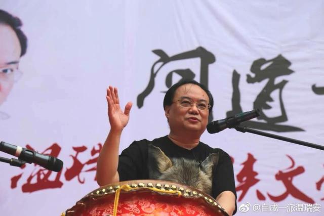 苏梦枕雷纯(温瑞安笔下“遇雪尤清，经霜更艳”的雷纯)