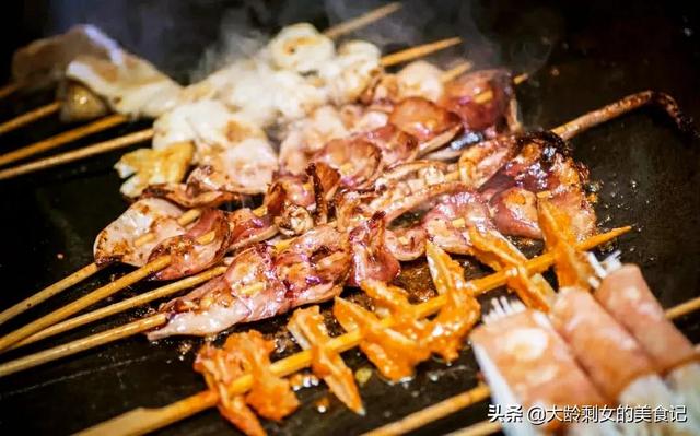大连海产品公司排名(大连十大经典海鲜美食，本地人都说好吃，旅游时一定不要错过了)