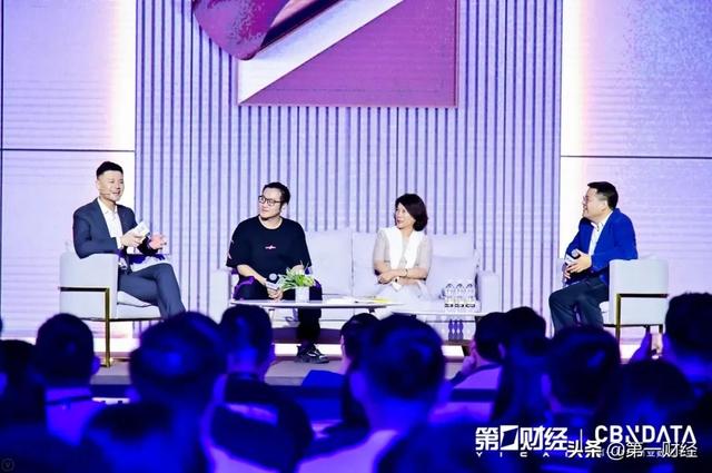 董明珠直播带货数据分析(13场直播，带货476亿，董明珠是如何成为“顶流主播”的？)
