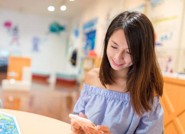 手机网店平台有哪些(终于有人说清楚了！京东、淘宝网购手机，和实体店到底有啥区别？)