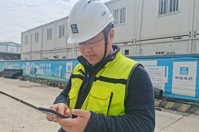最新财务机器人软件(财务机器人横空出世，处理311个工程大数据，减少2/3工作)