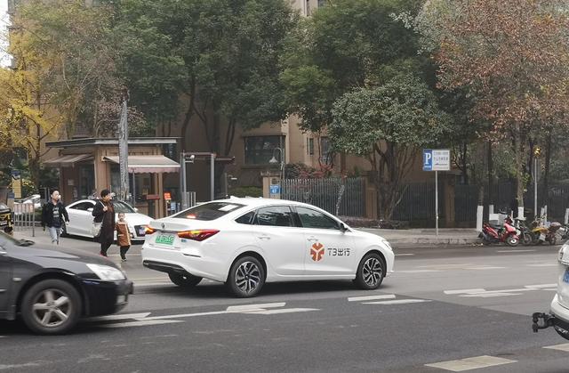 开t3出行能挣多少钱(对话T3出行司机：月入七八千没问题，过万不是梦，这么好？)