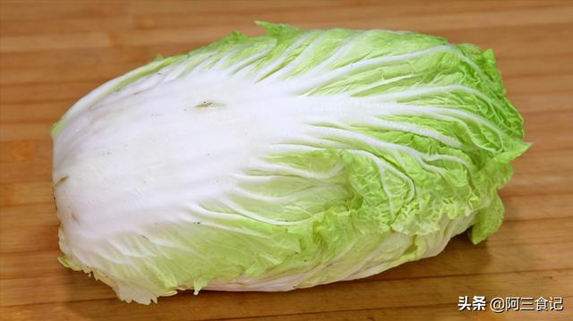 醋溜白菜的家常做法(醋溜白菜最好吃的做法，秘诀都在这里，香辣开胃又解馋，真下饭)