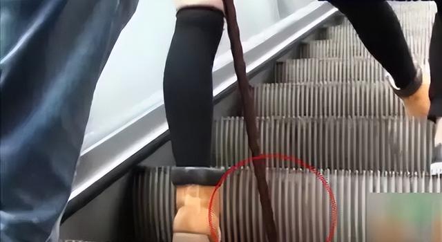 网上模特拼拍怎么写要求:“黄色网站”上的女生，都是怎么被偷拍的？