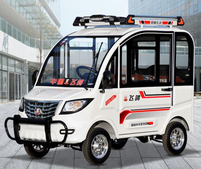电瓶车(飞鸽推出这2款电动四轮车，能代步接娃，适合60岁以上老年人使用)