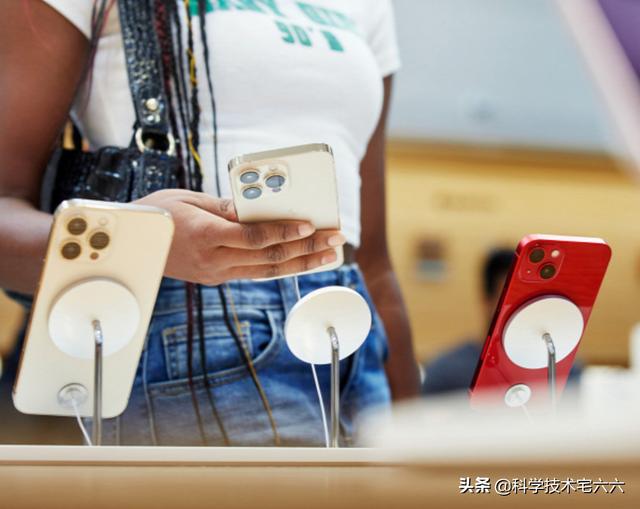 手机价格走势图(iPhone13价格跌至5000元大关，国产旗舰手机该如何应对？)