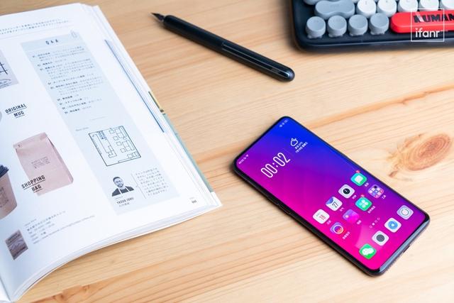 发朋友圈不带图片只发文字怎么发oppo(OPPO Find X5 Pro 首发体验：迄今为止最好的Find)