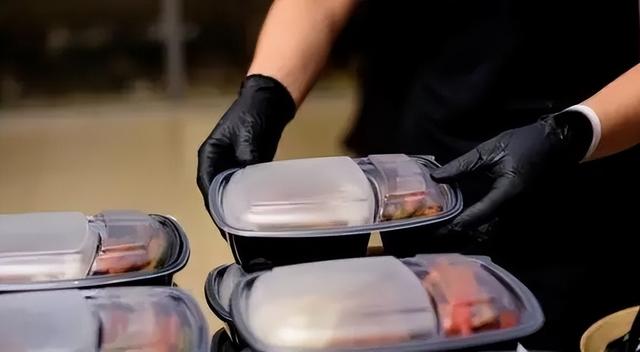 店铺整体运营思路的6个步骤(实体运营丨学会这四种方法，让你的店铺爆满)