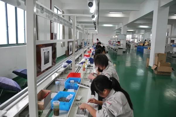 现在学什么手艺挣钱(没有学历和技术或者想转行业的，给大家推荐一个最好赚钱的职业)