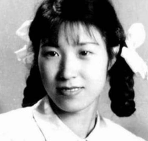 末代皇妃李玉琴的简历(1956年，李玉琴向溥仪提出离婚，多年后溥仪回忆：当年我对不起她)