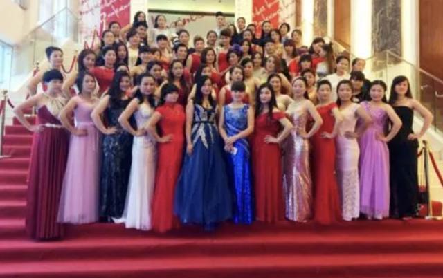 那么多微商团队现在都怎么样了(微商大迁徙，死路走到底)